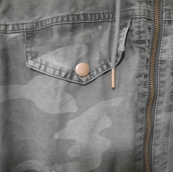 Khaki Green Jacket Size Medium - Picture 4 of 7